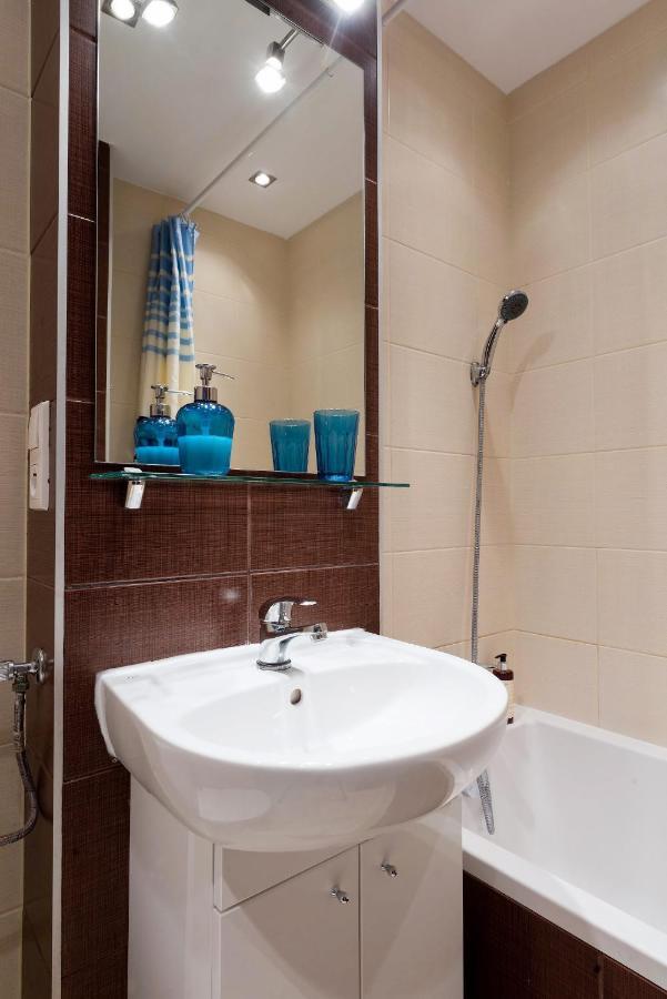 Jana Pawla II 20 A By Homeprime Varsavia Esterno foto